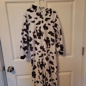 NWOT COW ONESIE  WITH COW HOOD SIZE M (6-8)